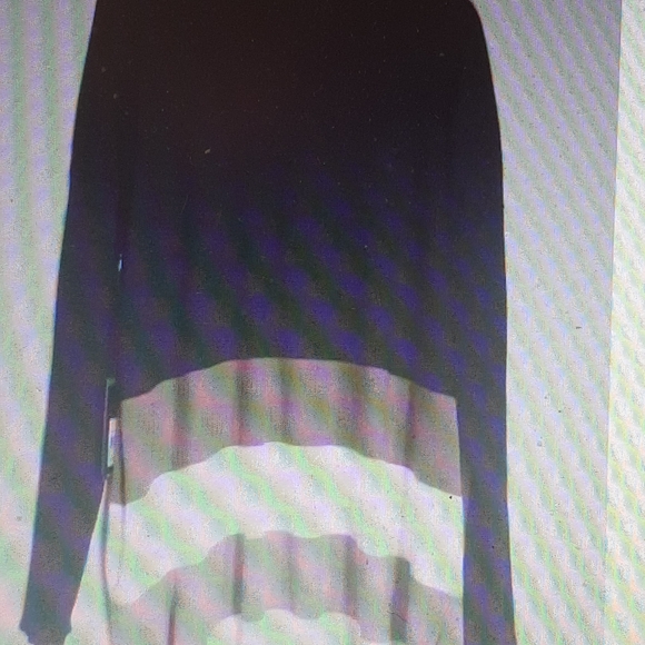 Cyrus Women's Black and Brown Striped Sweater size XL - Picture 4 of 7